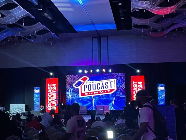 Podcast Summit wide stage view